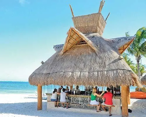 Luxury Getaway Ocean View Hotel Isla Mujeres