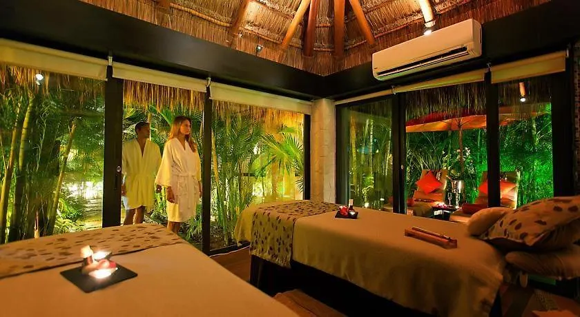 Luxury Getaway Ocean View Hotel Isla Mujeres