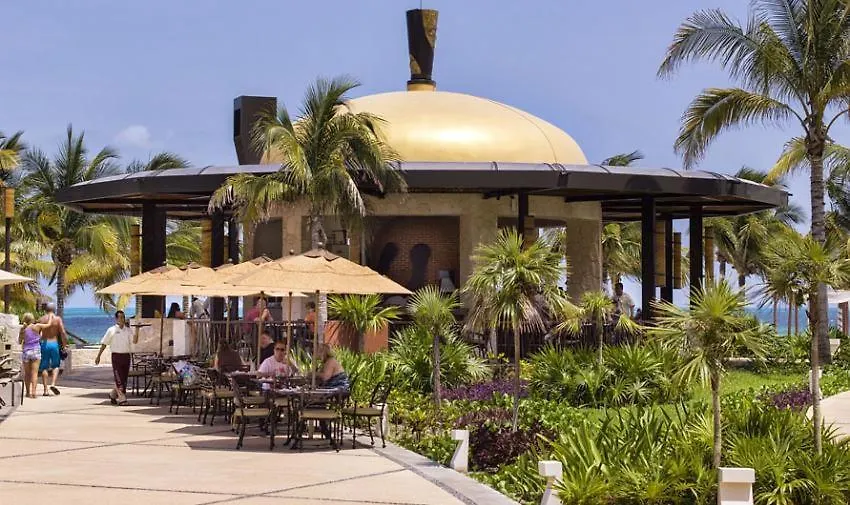 Luxury Getaway Ocean View Hotel Isla Mujeres
